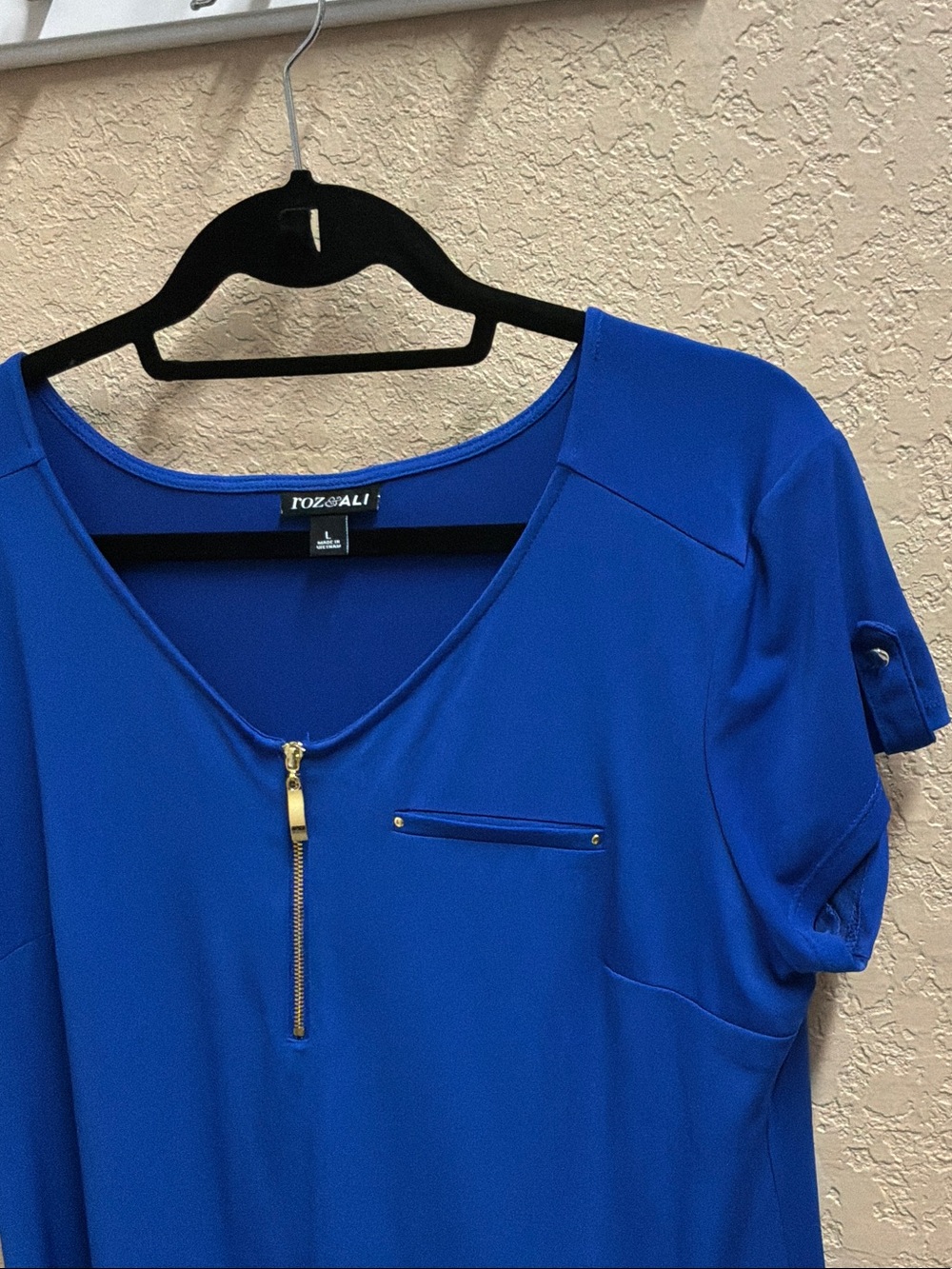 Roz & Ali Cobalt Blue Short-Sleeve Top with Gold Zip Detail